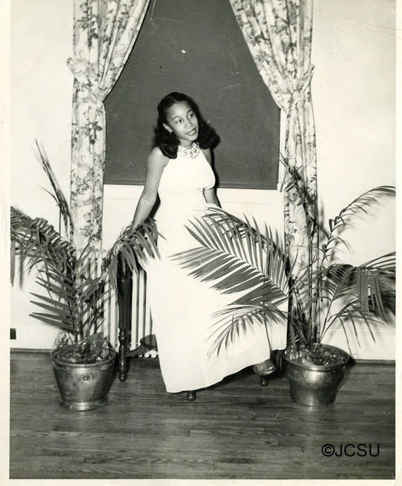 Iris Peebles, Homecoming Queen